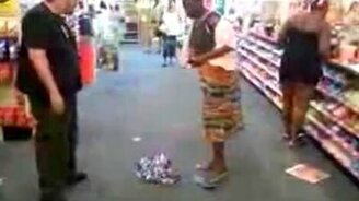 Шаманка в супермаркете - смотреть видео (1:41)