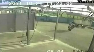 А так хорошо трюк выполнил - смотреть видео (0:29)