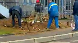 Вот как надо копать - смотреть видео (0:11)