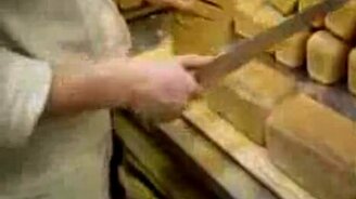 Мастер по резке хлеба - смотреть видео (0:41)