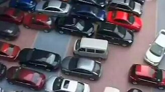 Самая тесная парковка - смотреть видео (1:03)