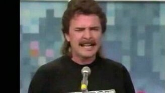 Поёт по-птичьи - смотреть видео (2:35)