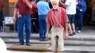 Дед тектоник - смотреть видео (1:02)