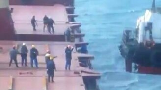 Неудачная погрузка на баржу - смотреть видео (4:40)