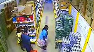 Воровство целыми ящиками - смотреть видео (0:49)