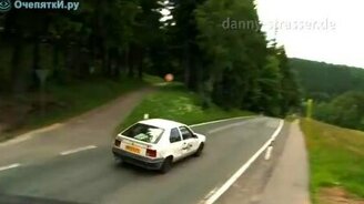 Самая скоростная езда на колёсиках - смотреть видео (3:09)