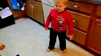 Маленький секси-пародист - смотреть видео (2:56)