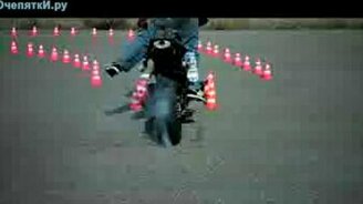 Дрифтер на мотоцикле - смотреть видео (3:26)