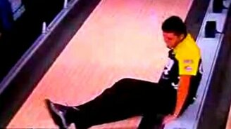 Шар застрял в руке - смотреть видео (0:37)