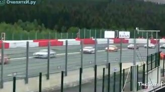 Звуки спорткаров - 2011 - смотреть видео (8:27)