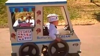 Весёлое кресло для инвалида - смотреть видео (0:18)