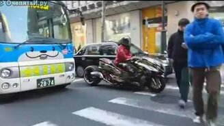 Оригинальный скутер - смотреть видео (0:53)