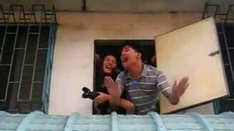 Безумие фанатов - смотреть видео (0:12)