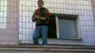 Акробат упал лицом - смотреть видео (0:11)