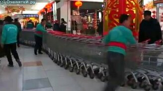 Доставка тележек на второй этаж - смотреть видео (1:10)