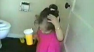 Подстригла чёлку - смотреть видео (1:29)