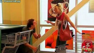 Неподатливая тележка в магазине - смотреть видео (1:09)