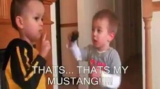 Не поделили машинку - смотреть видео (0:59)