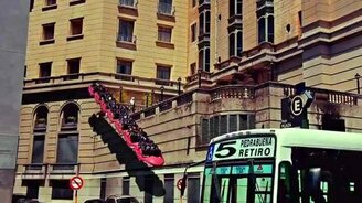 Летающие американские горки - смотреть видео (1:58)