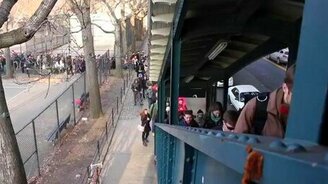 Флеш-моб в трусах - смотреть видео (2:44)