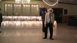 Позитивный танец на свадьбе - смотреть видео (4:30)