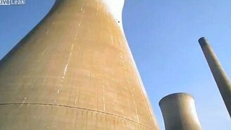 Снос больших бетонных труб - смотреть видео (2:45)