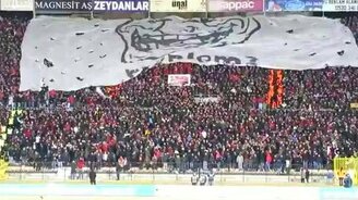 Болельщики поддержали игроков - смотреть видео (4:31)