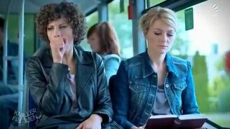 Странное средство от кашля - смотреть видео (0:54)