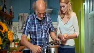 Как можно использовать ай-пад - смотреть видео (0:33)