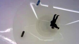 Чудо-солдатики из капсулы - смотреть видео (1:08)