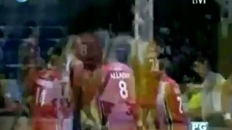 Баскетболист симулянт - смотреть видео (0:41)