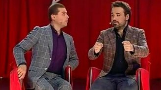 Бизнесмен за рулём и его жена - смотреть видео (6:39)