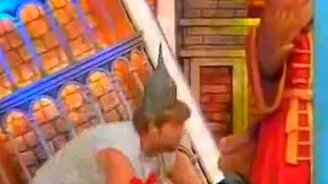 Встал и склеил мне меч! - смотреть видео (4:40)