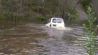 Заплыв на Тойоте - смотреть видео (2:06)