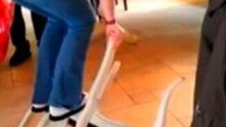 Доломал стул - смотреть видео (0:27)