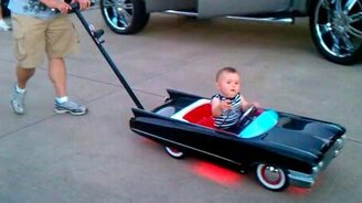 Крутой у него Кадиллак - смотреть видео (0:12)