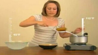 Быстрая чистка варёного картофеля - смотреть видео (0:28)