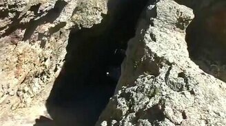 Очень узкий тоннель для автобуса - смотреть видео (2:51)