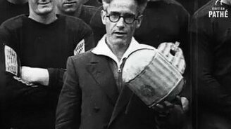 Жёстко испытали шлем - смотреть видео (0:54)