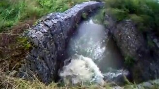 Мотоцикл нырнул - смотреть видео (1:38)