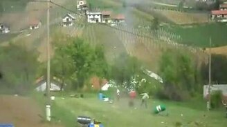 Бомбардировщики-любители - смотреть видео (0:49)