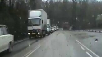 Очень повезло на дороге - смотреть видео (0:47)