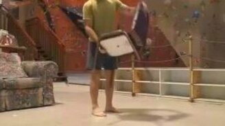 А вам слабо повторить? - смотреть видео (0:40)