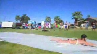 Опасное однако развлечение - смотреть видео (0:37)