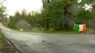 Затяжной прыжок на гонках - смотреть видео (0:13)