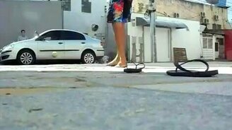 Снёс боковое зеркало у машины - смотреть видео (0:20)