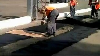 Бюджетная укладка асфальта - смотреть видео (0:48)