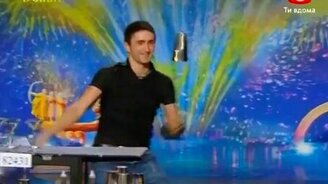 Красивое выступление бармена - смотреть видео (3:48)