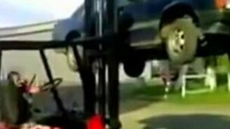 Неудачное исчезновение машины - смотреть видео (1:19)