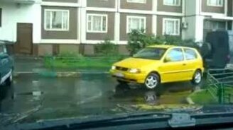 Блондинка за рулем - смотреть видео (1:59)